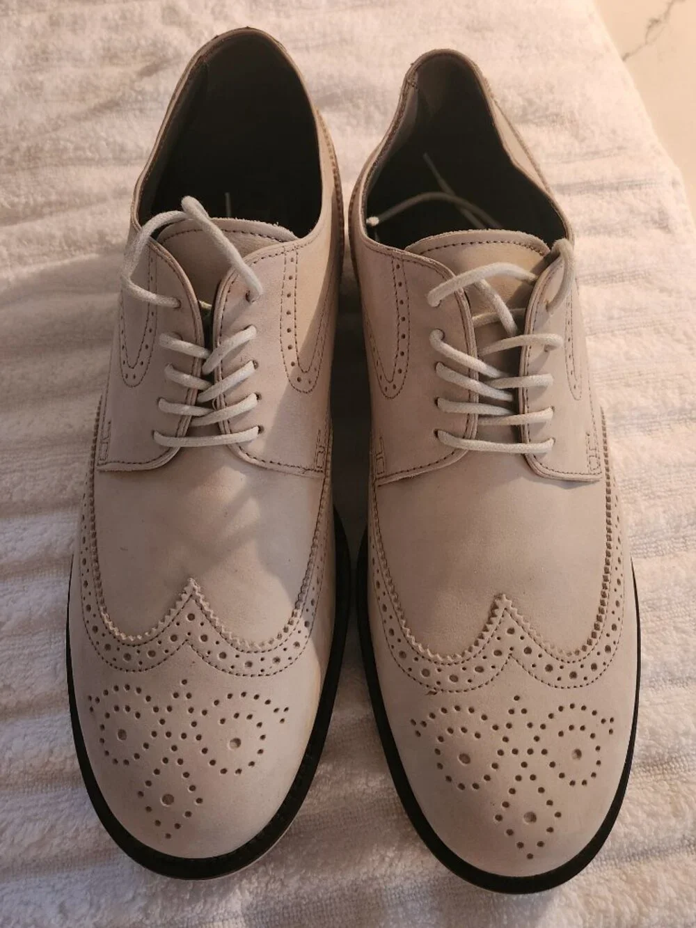 Tods Men Cream Leather Wingtip Brogue Oxford Pebble Sole 10